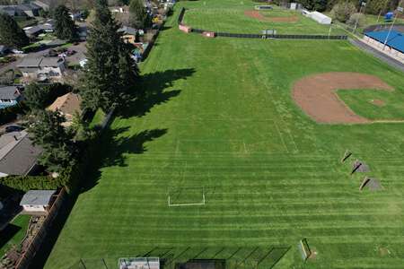Alder Creek Middle School Field - Soccer Large in Milwaukie