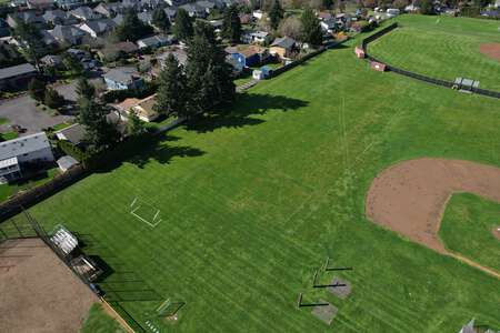 Alder Creek Middle School Field - Soccer Large in Milwaukie
