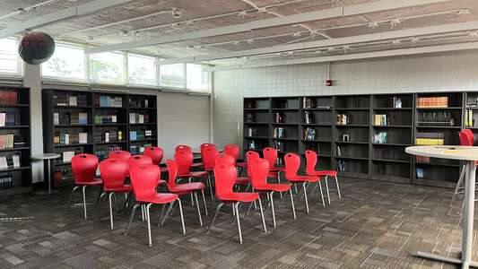 Westside Middle School Library (3 hr min) in Jacksonville 4