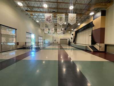 Rosemont Ridge Middle School Commons in West Linn