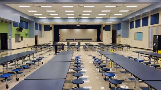 Crews Lake Middle School Cafeteria in Spring Hill