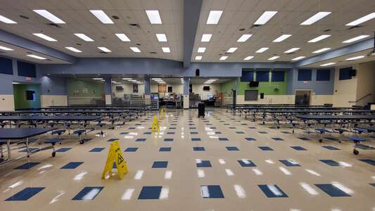 Crews Lake Middle School Cafeteria in Spring Hill