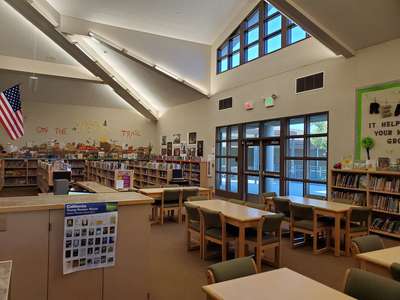 Lake Hills Elementary School Library in Riverside