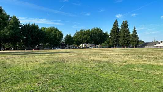 Ridgepoint Elementary School Field - Practice in Sacramento
