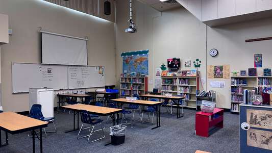 Keizer Elementary School Library in Keizer
