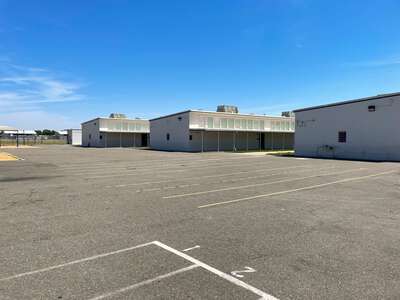 Las Palmas Elementary School East Outdoor Basketball Courts in Sacramento