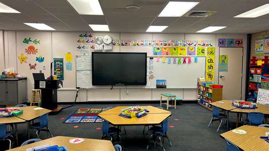 San Carlos Park Elementary School Classroom Standard in Fort Myers