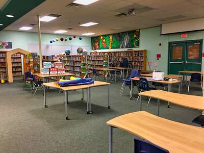Baranoff Elementary School Library in Austin