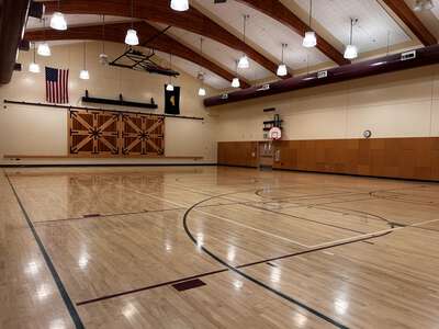 Boones Ferry Primary School Flora Gym in Wilsonville