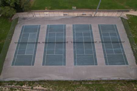 Wendell Krinn Technical High School Tennis Courts in New Port Richey 3