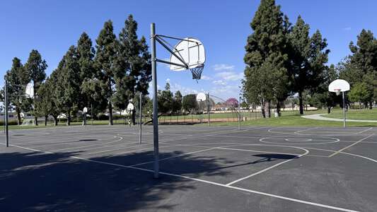 Brywood Elementary School Outdoor Basketball Courts in Irvine