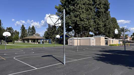 Brywood Elementary School Outdoor Basketball Courts in Irvine