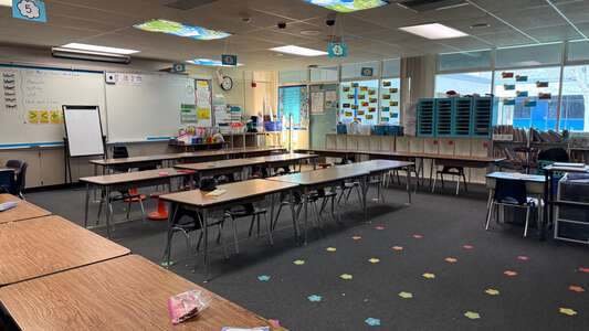 Valley View Elementary School Classroom Standard in Lancaster 3