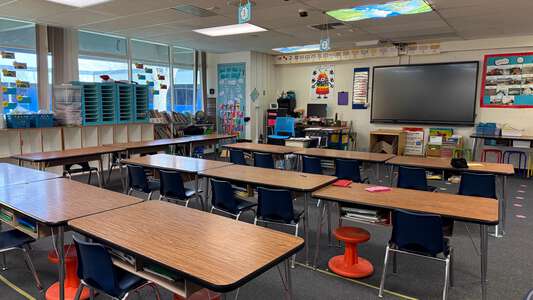 Valley View Elementary School Classroom Standard in Lancaster 4