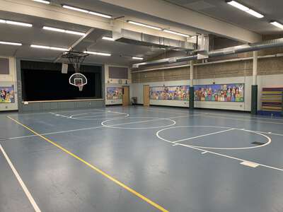 Cedaroak Park Primary School Gym in West Linn