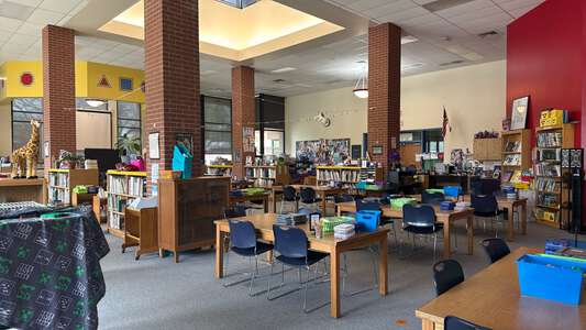 Griffith Elementary School Library in Wichita 3