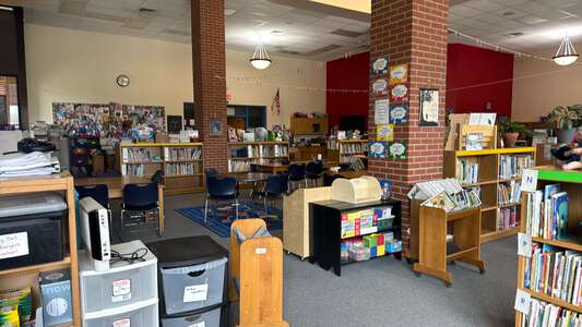 Griffith Elementary School Library in Wichita 4