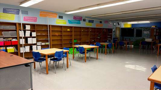 Kellman - Joseph Kellman Corporate Community Elementary School Library in Chicago 2