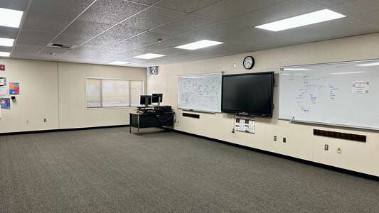 Roselawn High School Classroom Standard in Turlock