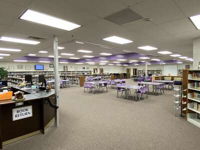 Duluth Middle School Media Center in Duluth