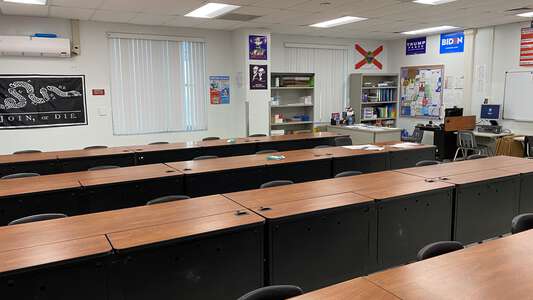 Randall Middle School (3620) Classroom Standard in Lithia