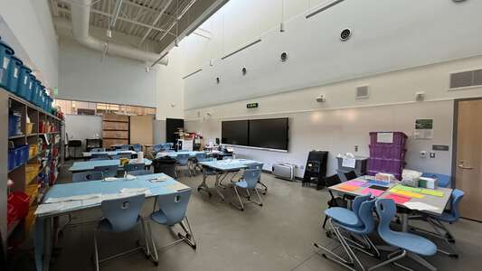 Evergreen Middle School Library in Kent