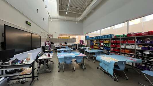 Evergreen Middle School Library in Kent