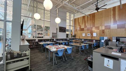 Evergreen Middle School Library in Kent