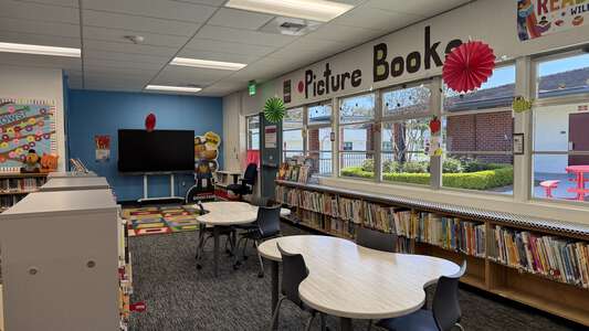 University Park Elementary School Library in Irvine