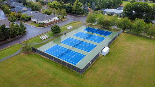 Cedar Park Middle School Tennis Courts in Portland