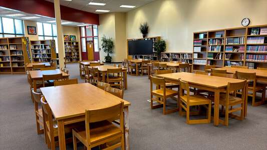 Stucky Middle School Library in Wichita 4