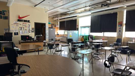 Mead Middle School Classroom Standard in Wichita 4
