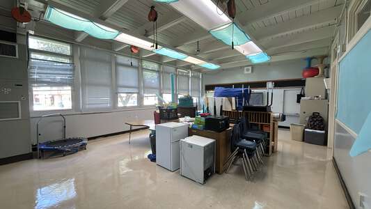Bridgedale Elementary School Classroom Standard in Metairie 3