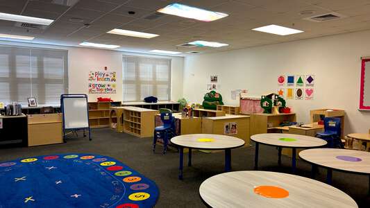Manatee Elementary School (	School District of Lee County) Classroom Standard in Fort Myers