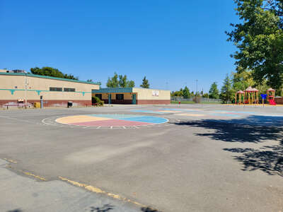 Tafoya Elementary School Blacktop / Basketball Courts in Woodland