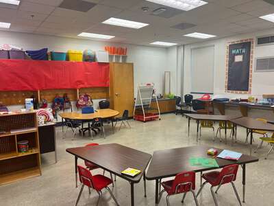 Fountain Elementary School Classroom Standard in Forest Park