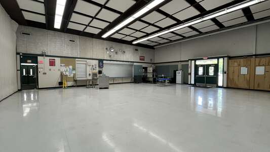 Awbrey Park Elementary School Cafeteria in Eugene
