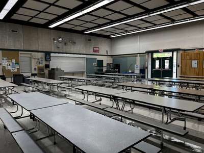 Awbrey Park Elementary School Cafeteria in Eugene