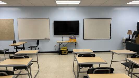 South Warren Middle School Classroom Standard in Bowling Green
