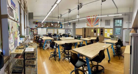 Art Classroom (Room 325)