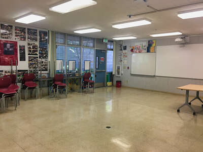 Saratoga High School Classroom Standard in Saratoga 2