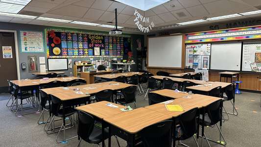 Stonegate Elementary School Classroom Standard in Irvine