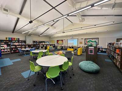 Bishop Elementary School Library in Sunnyvale