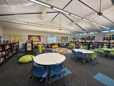 Bishop Elementary School Library in Sunnyvale