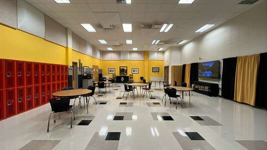 Sylvan Hills Middle School Classroom Standard in Atlanta 4