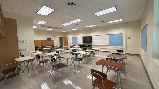 Elbert Edwin Waddell High School Classroom Standard in Charlotte 3