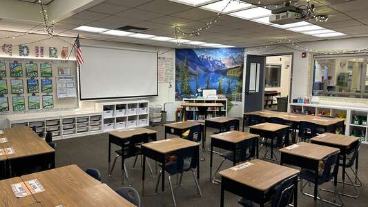 Santiago Hills Elementary School Classroom Standard in Irvine