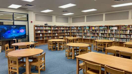 Oaklawn Elementary School Library in Fort Worth
