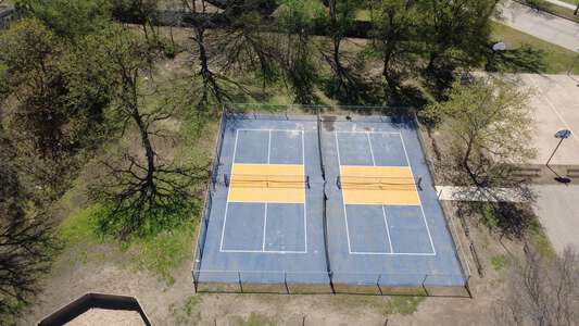 Robinson Middle School Pickleball Courts in Wichita 2