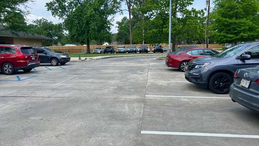 LaSalle Elementary School Parking Lot - Visitors in Baton Rouge